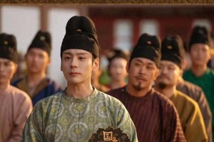 《国色芳华》魏哲鸣李现角色引热议，杨紫演技获赞