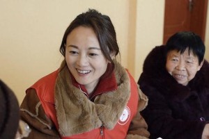 王振芳：20年公益路，心系一老一小
