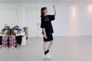SNH48李艺彤：娱乐圈的二次元冲浪达人