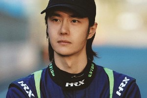 王一博China GT赛车引热议 跨界行程曝光